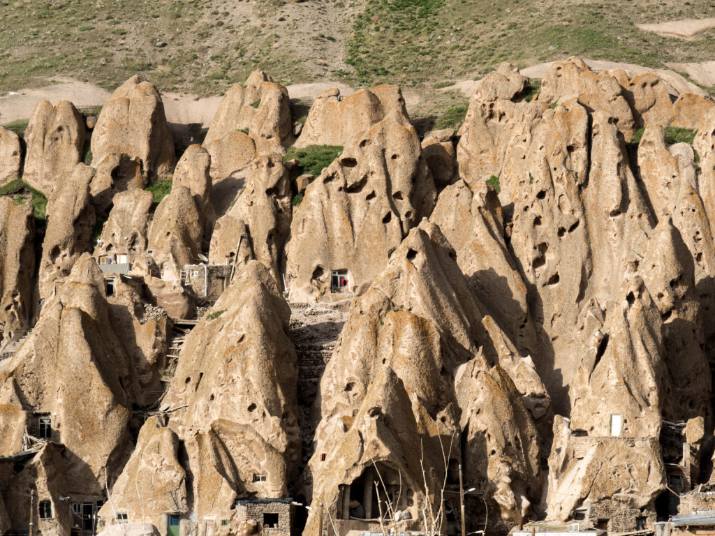casas en cuevas visitar kandovan en Iran